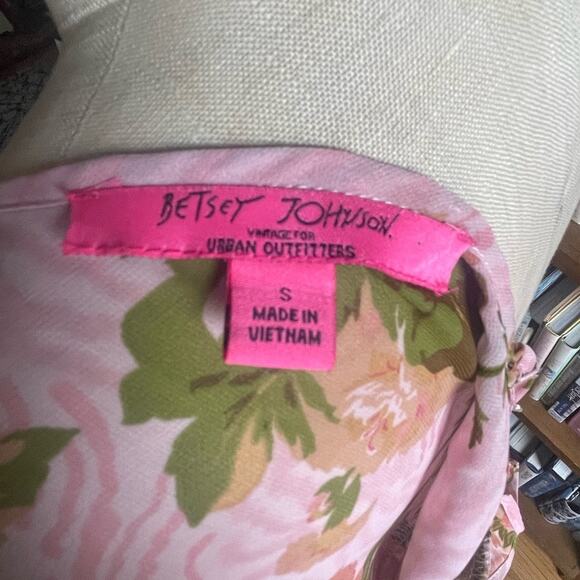 Betsey Johnson x Urban Outfitters Tori 90s Floral Pink Midi Dress Size Small - Picture 9 of 9